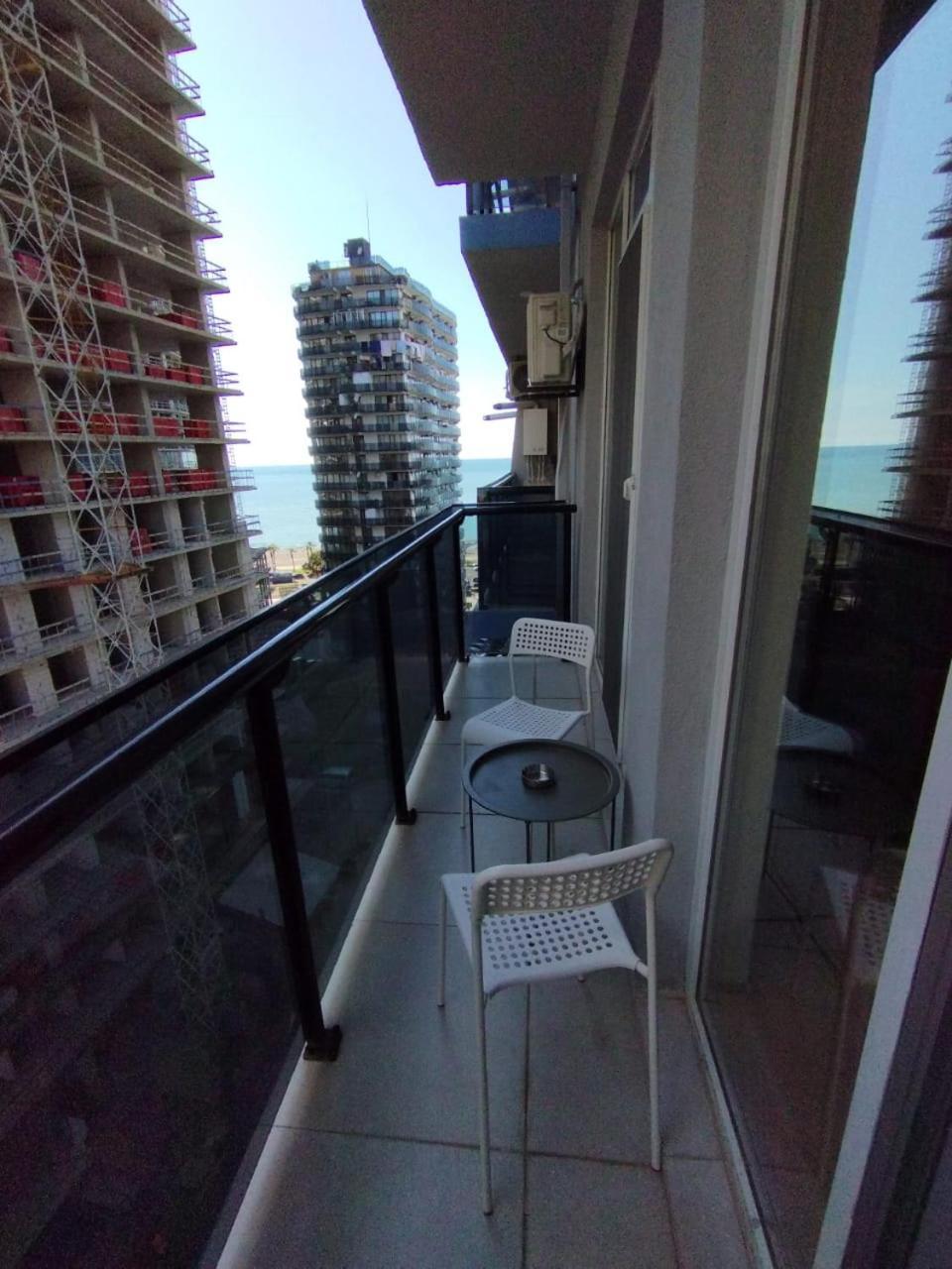 Davka Apartments Batumi Eksteriør bilde