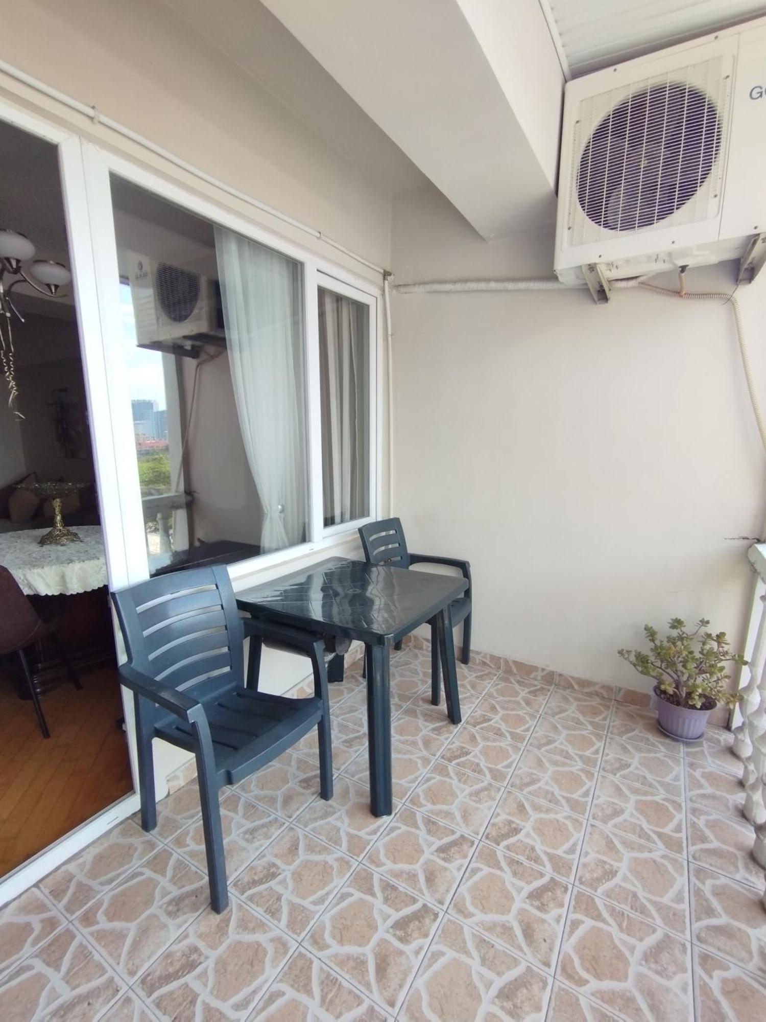 Davka Apartments Batumi Eksteriør bilde